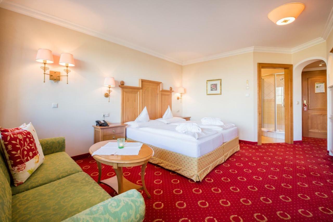 Hotel Alpenschloessl Санкт Йохан им Понгау Екстериор снимка