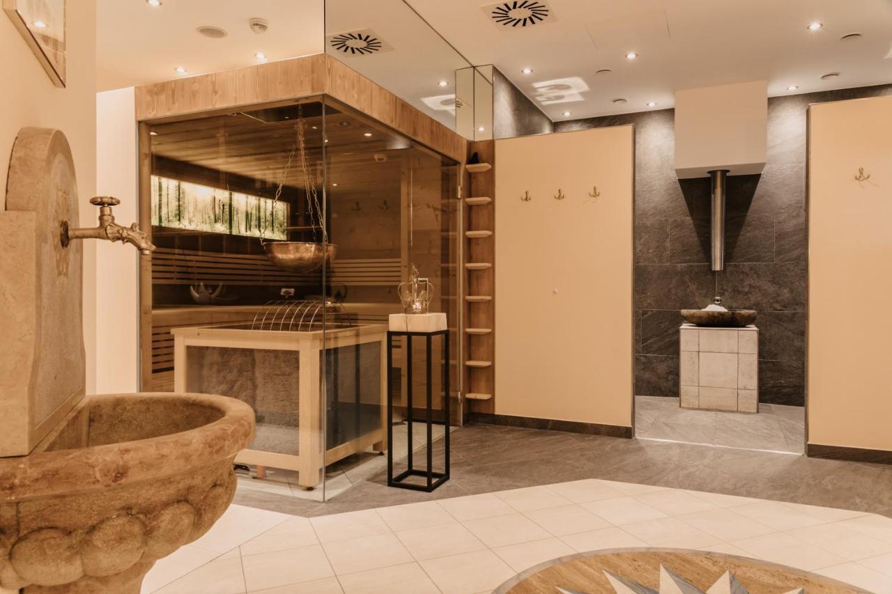 Hotel Alpenschloessl Санкт Йохан им Понгау Екстериор снимка